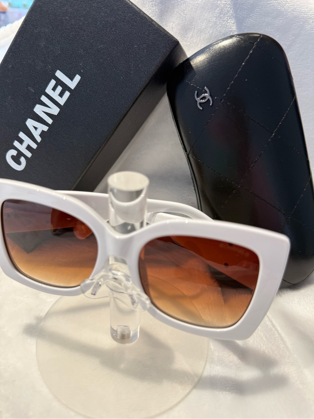 CHANEL White Square Sunglasses with Brown Gradient Lenses